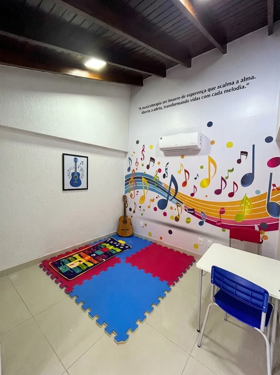 Ambiente da clínica: Sala de musicoterapia